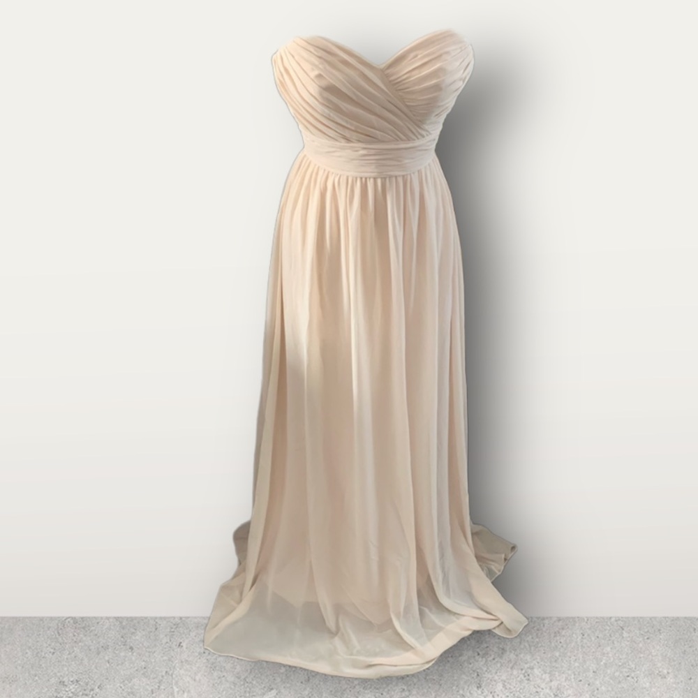 Love Tanya// bridesmaid gown size 4